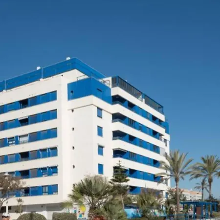 Apartment Comfortable In The Centre Of 60 M² Parking *